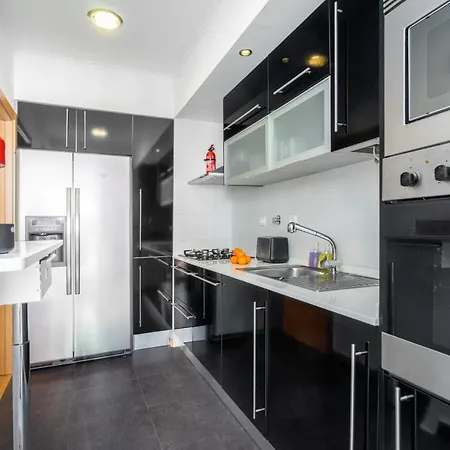 Whome Premium Family W/ Lift, Ac & Barbecue Lisbona
